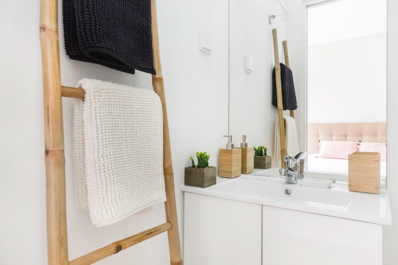The Tile House 95 Apartment